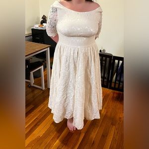 Suzanna M wedding dress